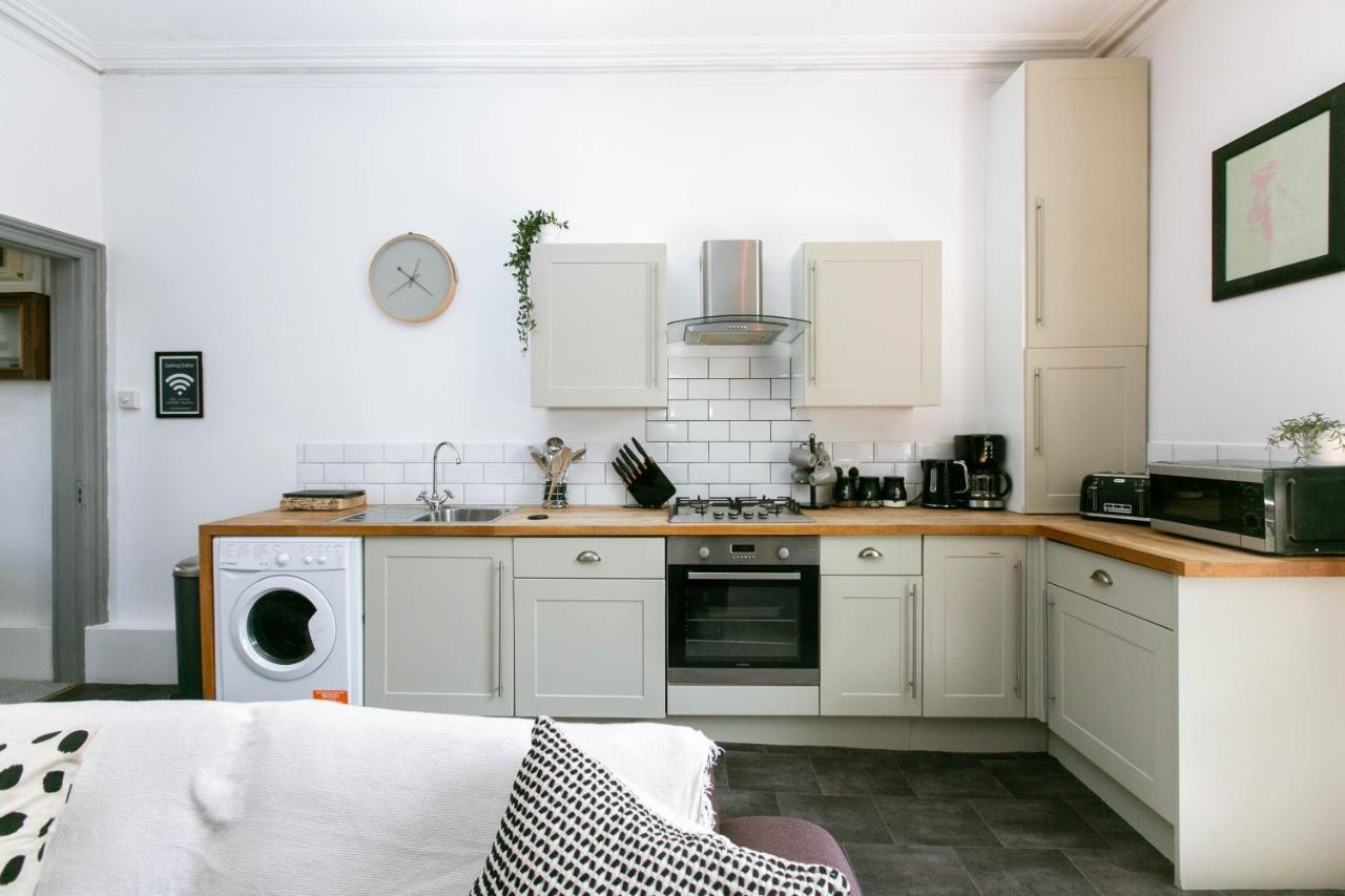 Peaceful Apartment - Dedicated Free Parking - Walk To Centre, Uni, Hosp - Business And Leisure - Contact For Long Stays エクセター エクステリア 写真