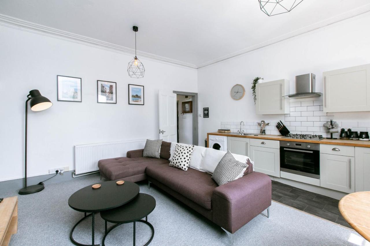 Peaceful Apartment - Dedicated Free Parking - Walk To Centre, Uni, Hosp - Business And Leisure - Contact For Long Stays エクセター エクステリア 写真